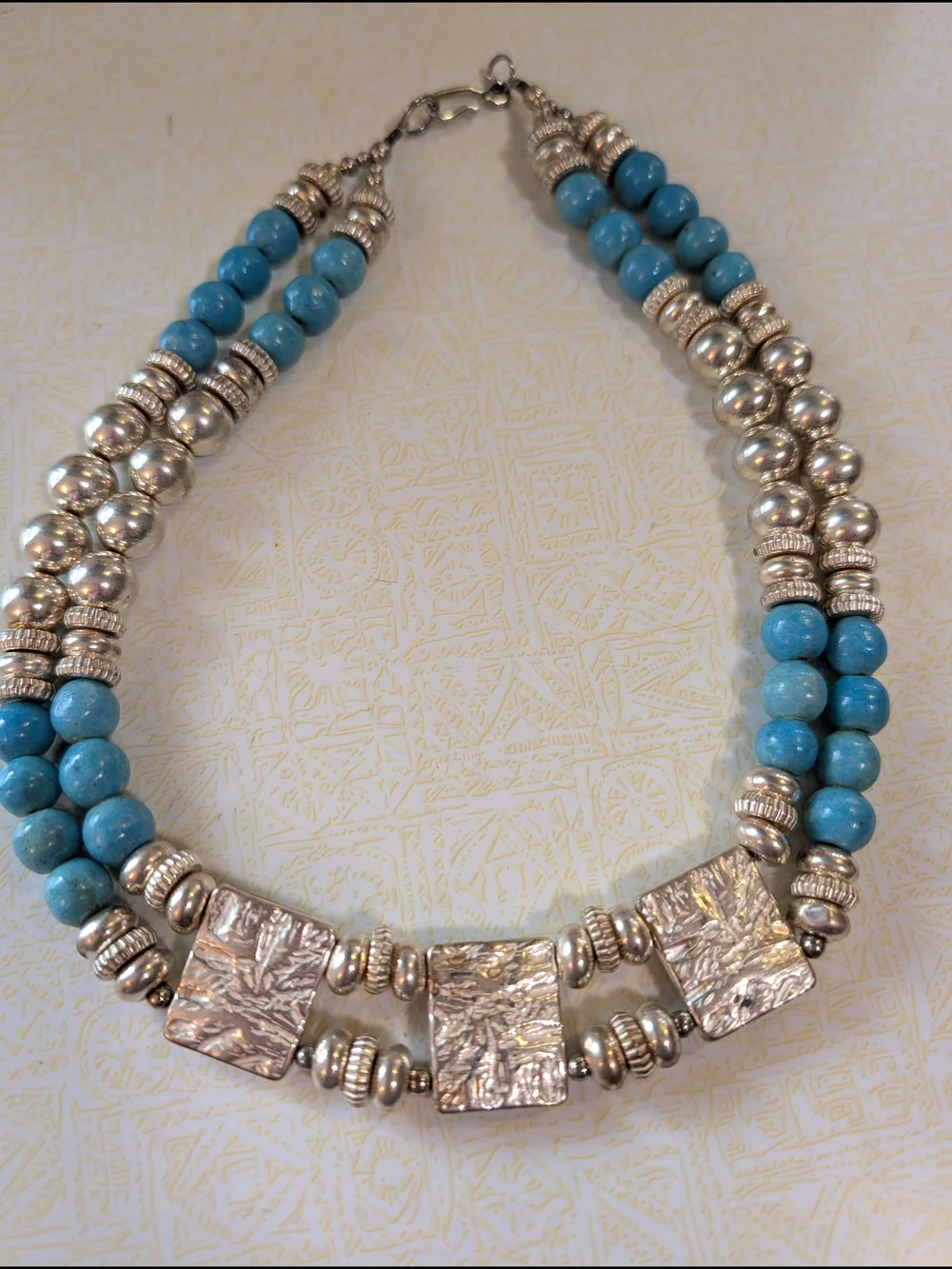 N/A bold howlite